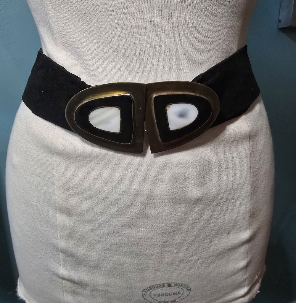 Attention-getting Vintage Mother of Pearl Belt